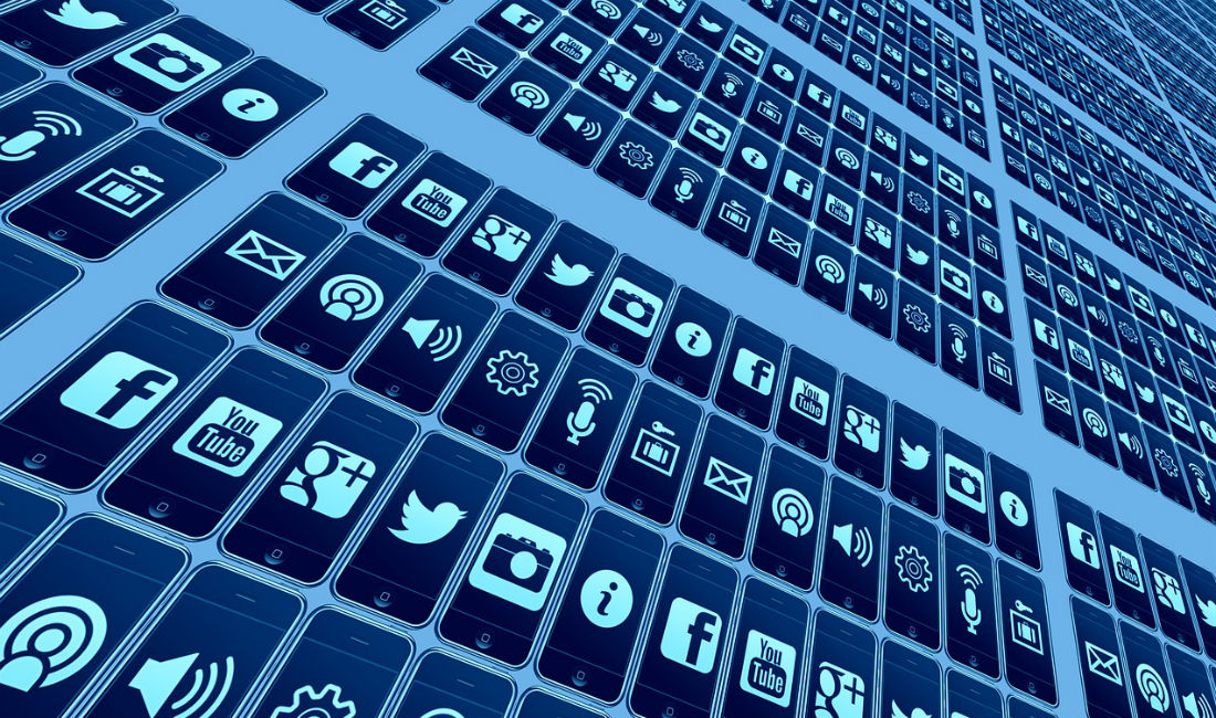 Social media use in the logistics and supply chain industries. Pixabay